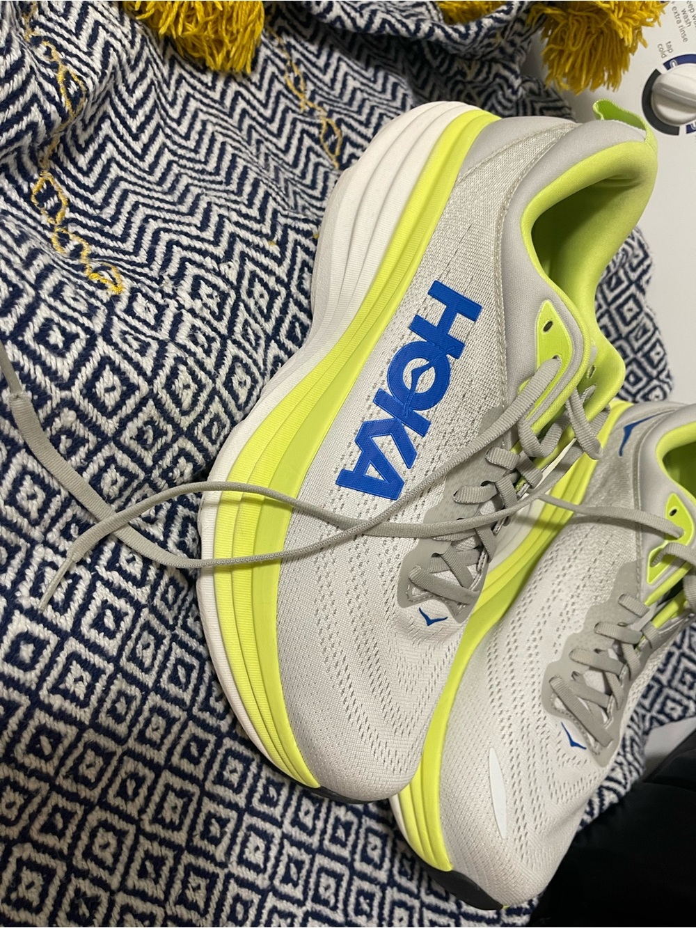Sold Hoka Bondi 8 Stardust/Lettuce